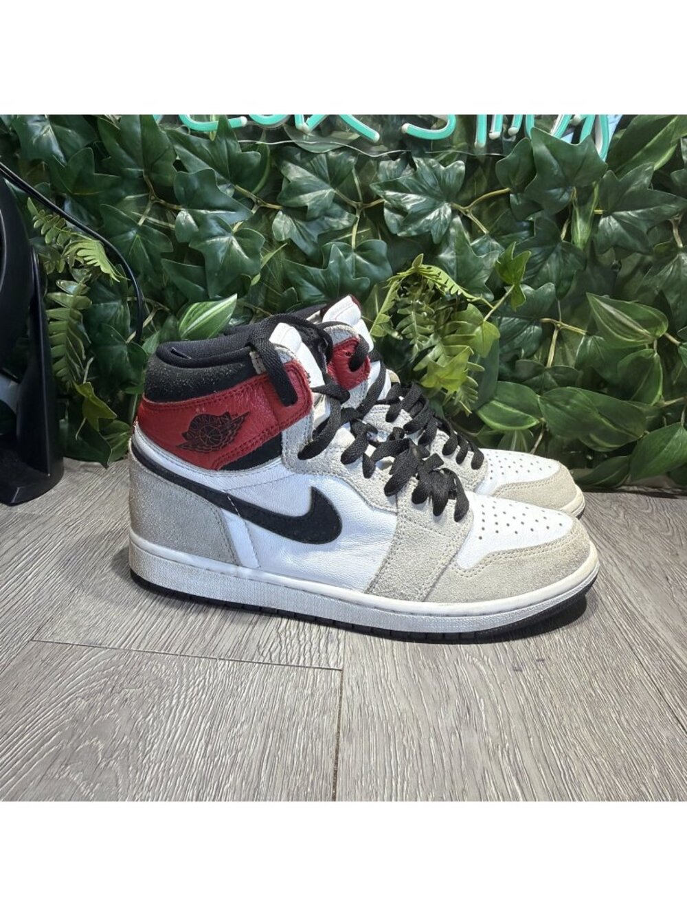 Nike Air Jordan 1 Retro High OG Smoke Gray White 555088-126 Used Men's Sz 8